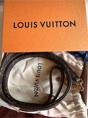 Louis Vuitton Laisse Baxter MM MNG Dog Leash